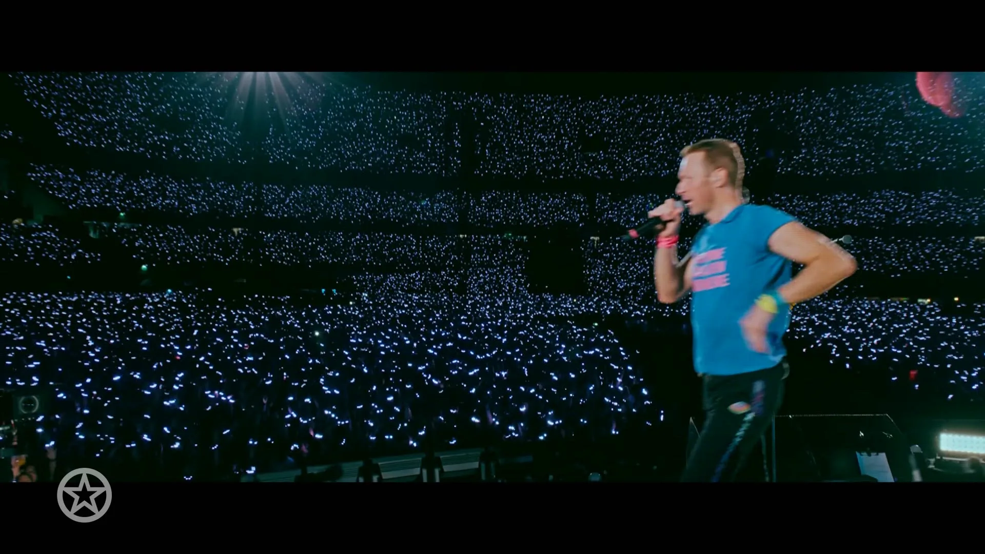 Chris Martin van Coldplay heeft een geheim optreden gegeven