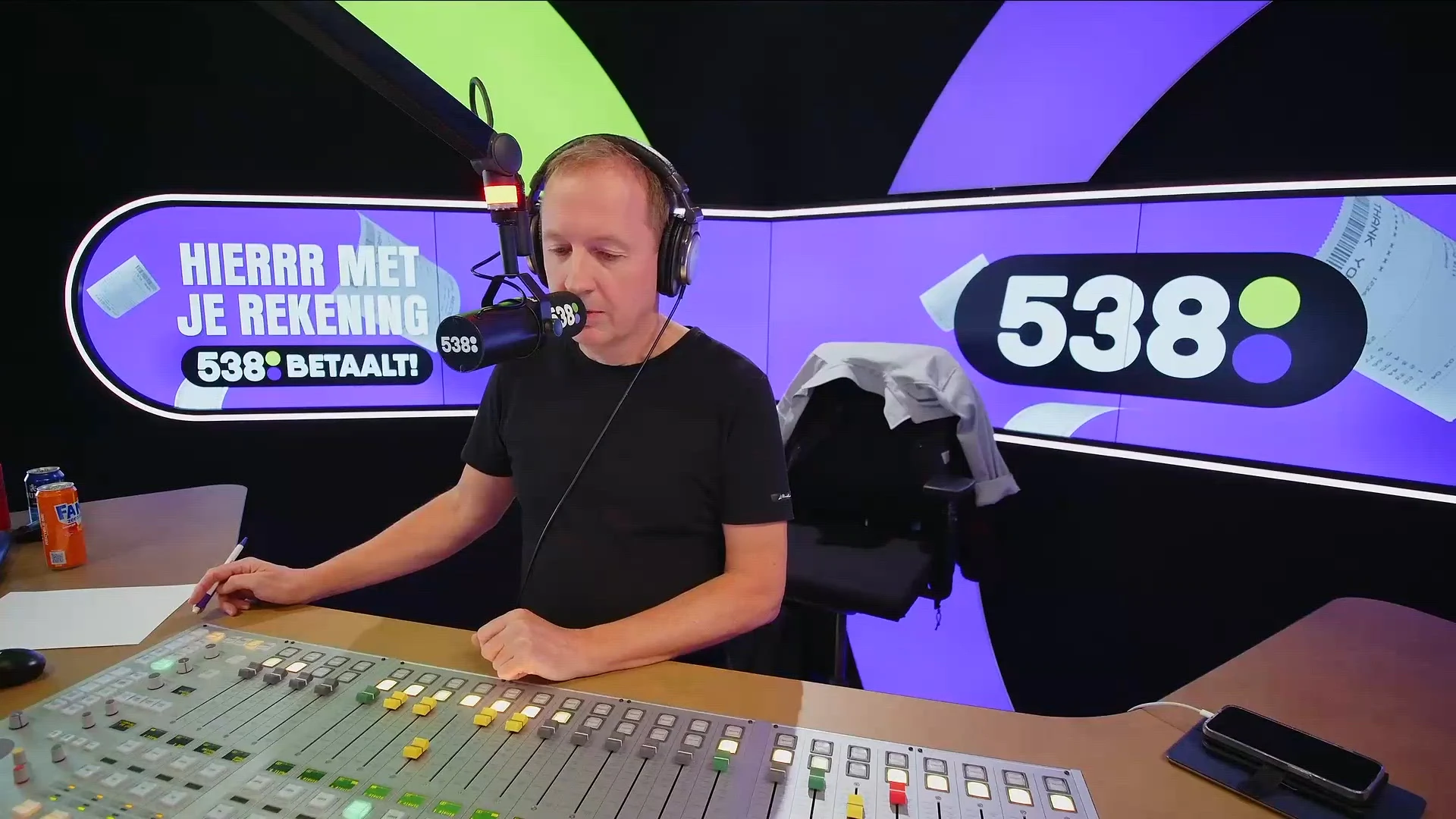 Art Rooijakkers doet boekje open over stemproblemen: 'Klote'