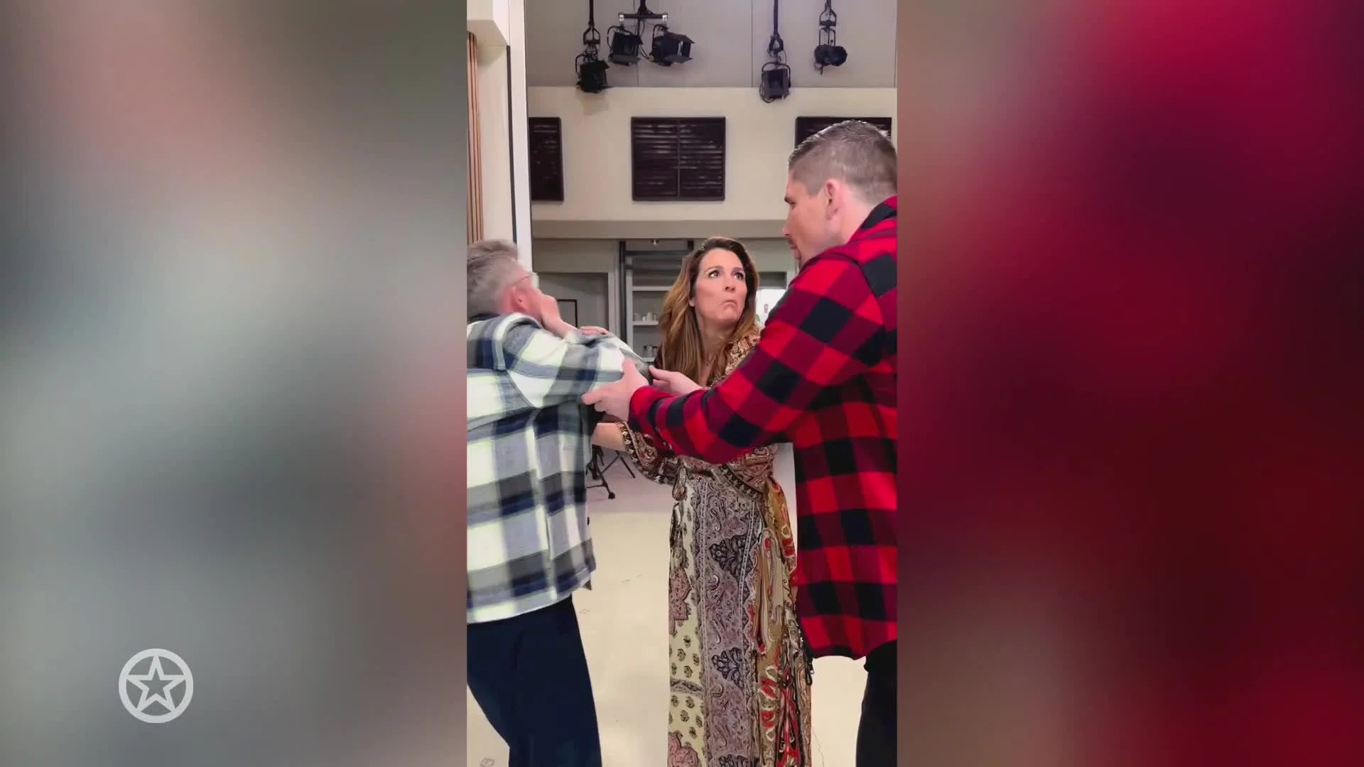 Rico Verhoeven deelt klap uit aan Patrick Martens