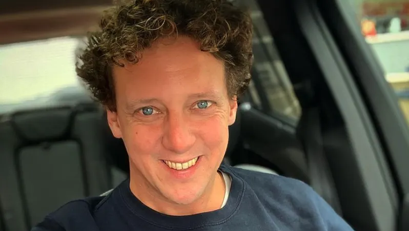 Jochem Myjer blundert tijdens kampeertripje