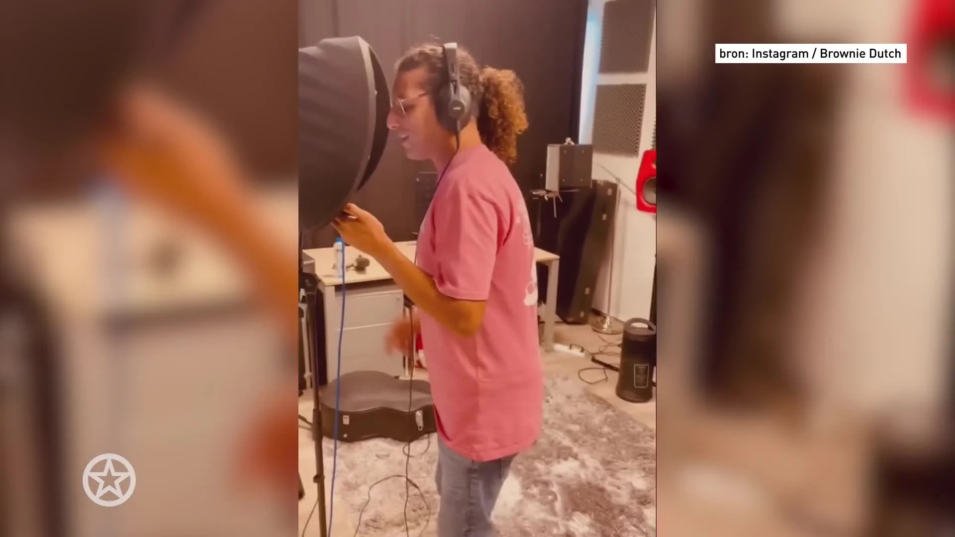 Ali B duikt op in studio