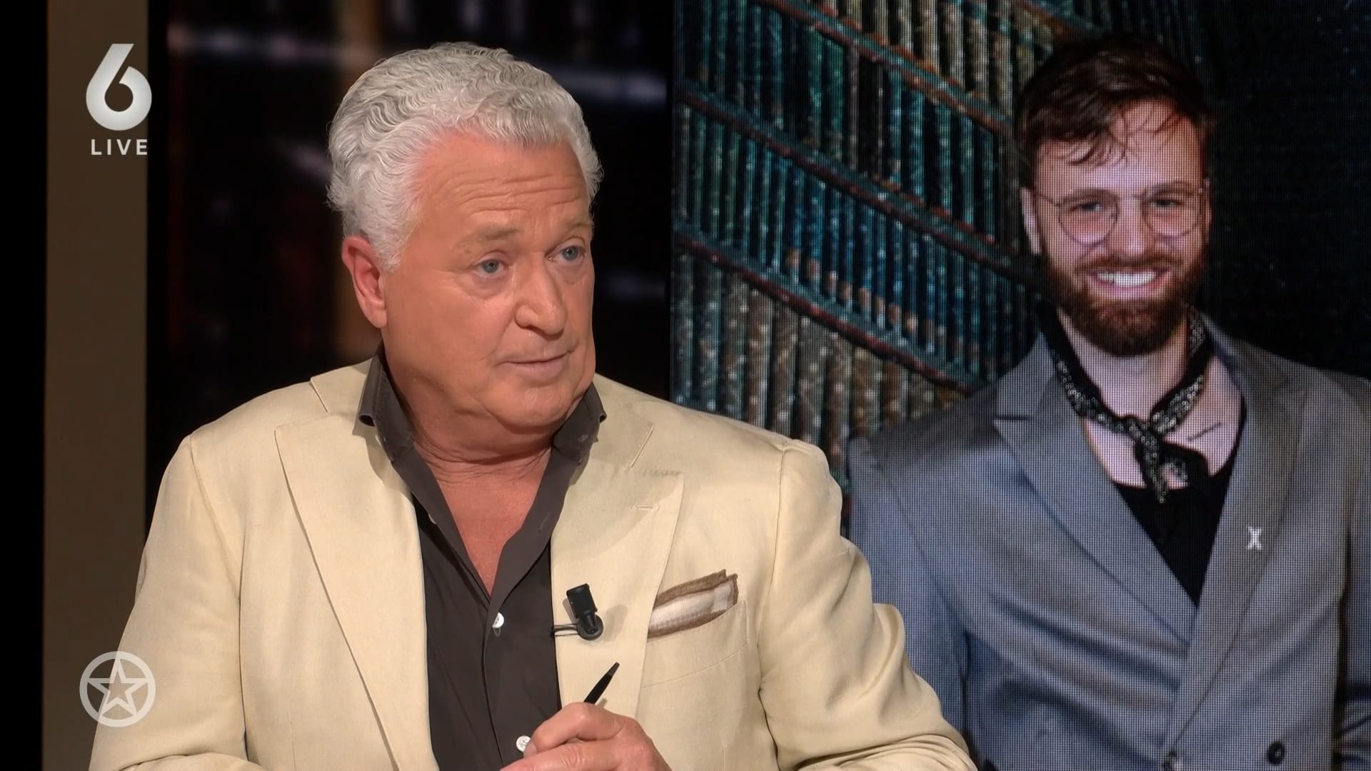 Shownieuws-tafel over strafeis aanvaller Tim Hofman