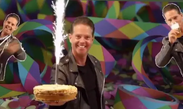 Jarige Danny de Munk op prachtige wijze verrast