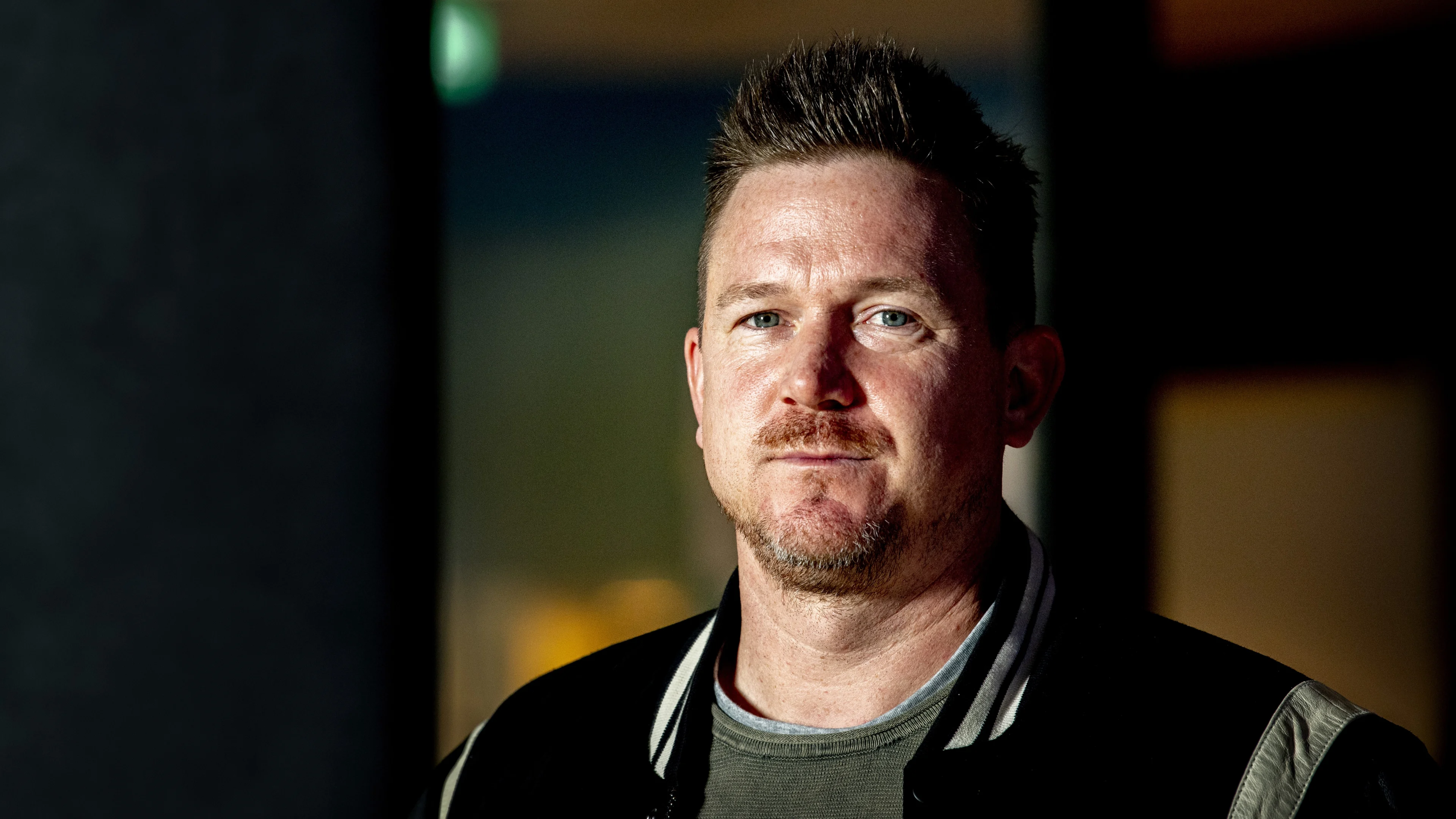 Aangifte van mishandeling ex-vriendin Johnny de Mol geseponeerd