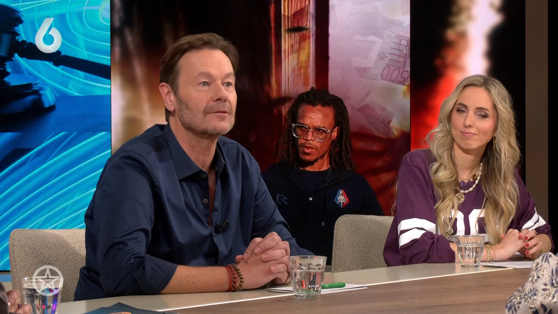 Edgar Davids schijnt door een vriendin te zijn beroofd