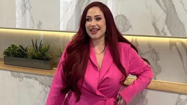 Poetsqueen Charo deelt heftig verhaal: 'Gescheurde aorta' 