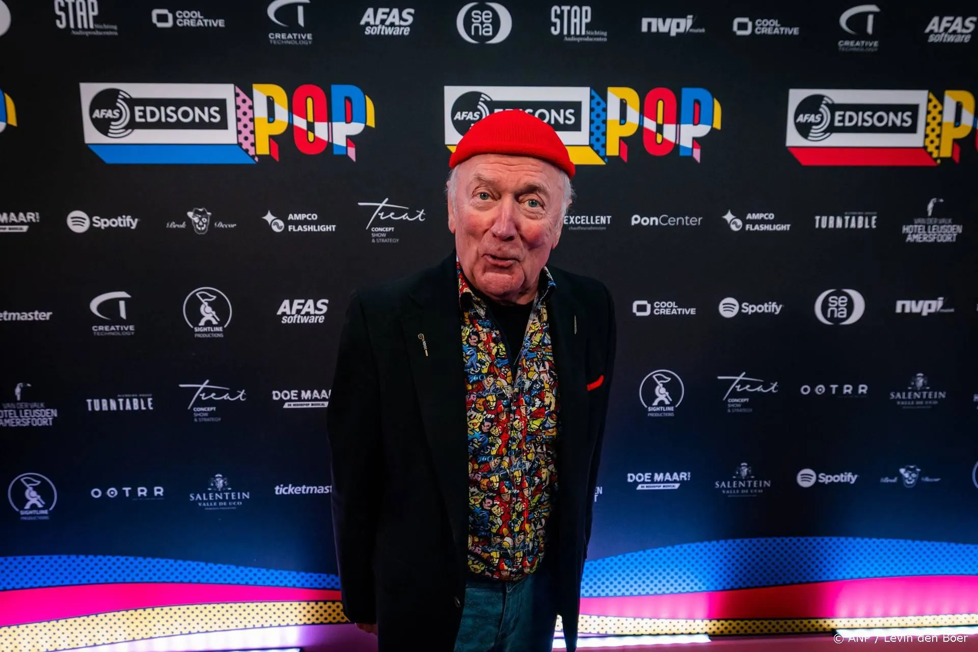 Harry Slinger is ernstig ziek, Drukwerk-zanger heeft darmkanker