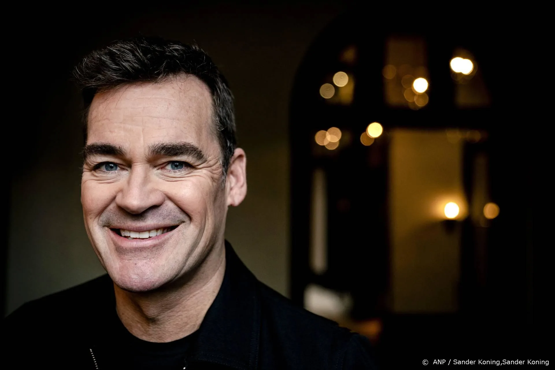 Jeroen van der Boom komt met nieuwe muziek