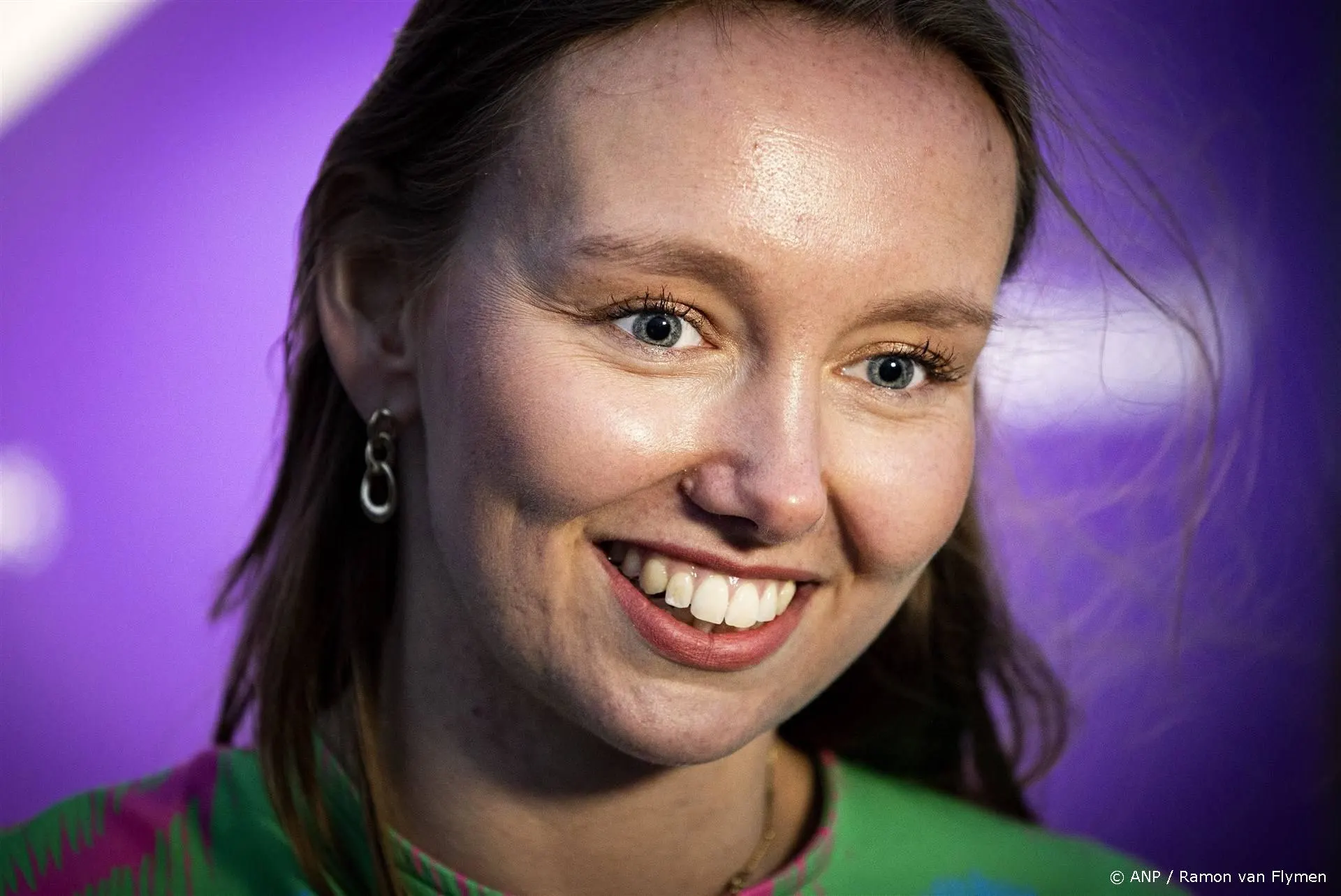 Longeneeslijk van Eva Hermans-Kroot op plek 1 in Bestseller 60