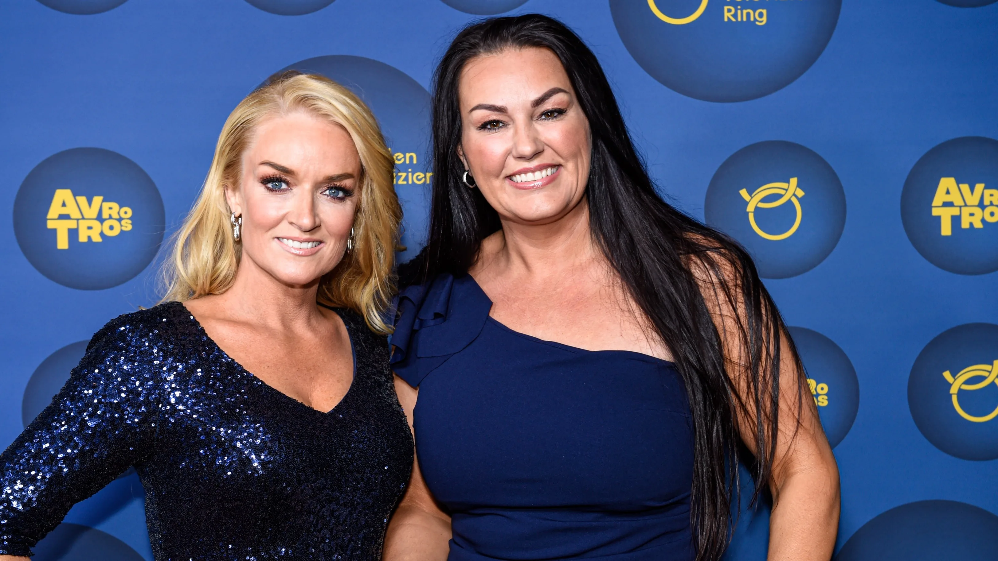 Samantha Steenwijk ontroerd door haar vrouw: 'Achtbaan'