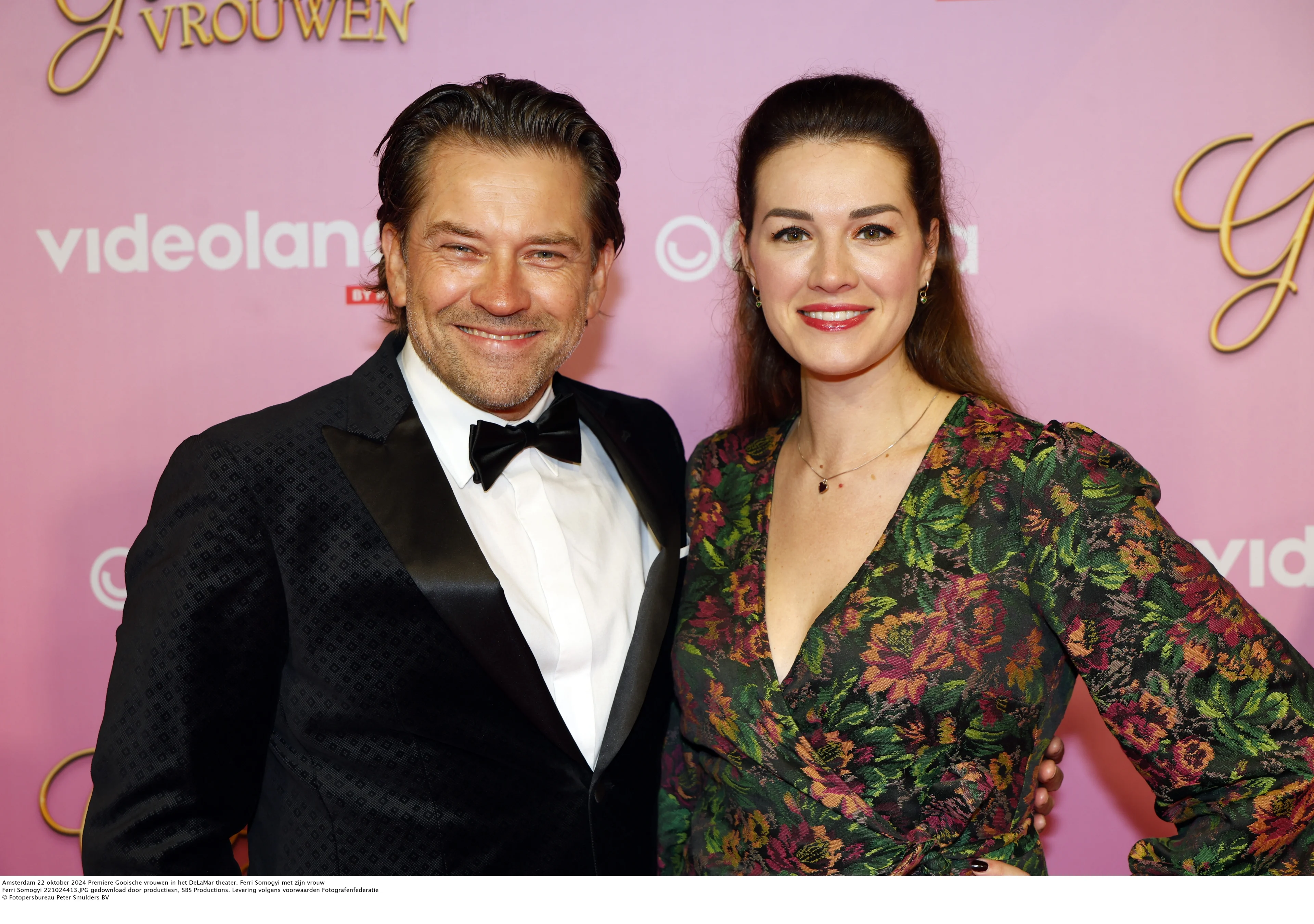 Vrouw Ferri Somogyi maakt korte metten met kritiek op relatie