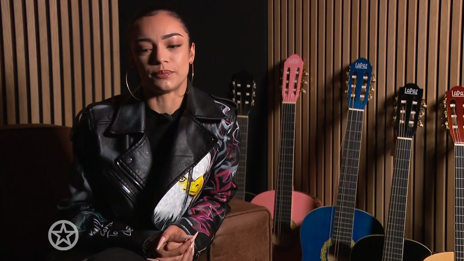 Geëmotioneerde Sarita Lorena spreekt verdachten doodschieten vriend toe