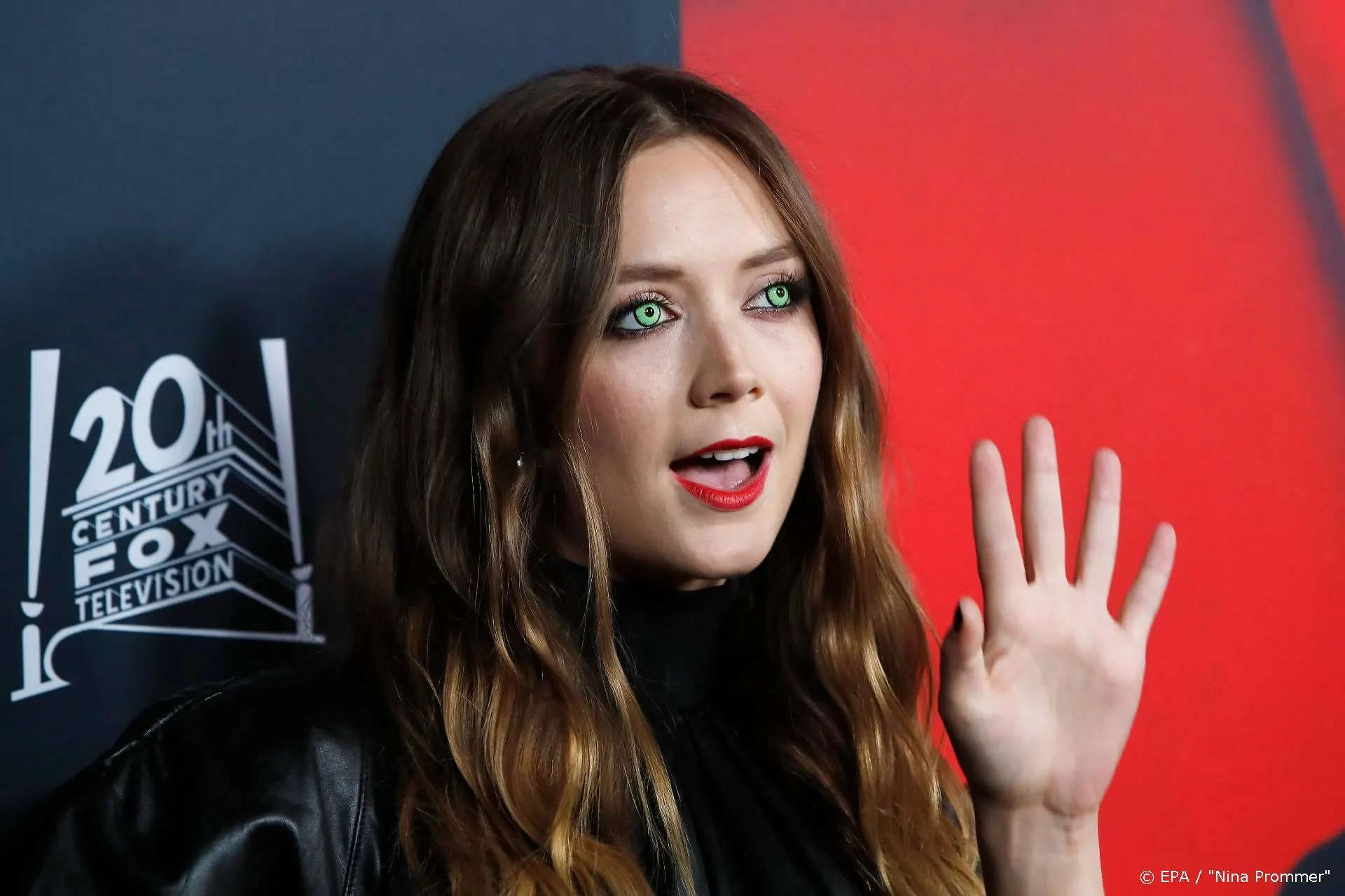 Actrice Billie Lourd verloofd met vriend