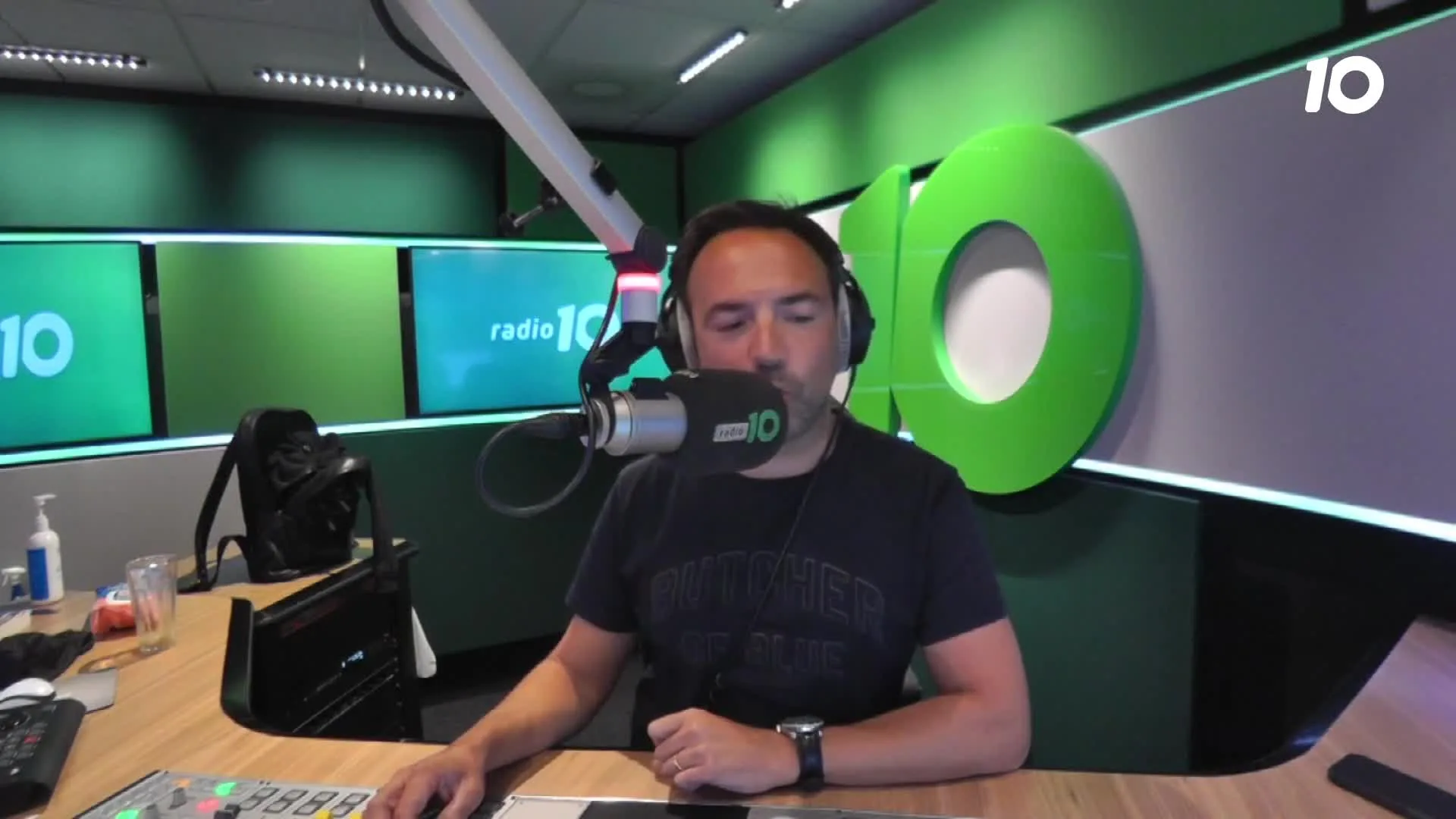 Gerard Ekdom op zoek naar leukste huisdier