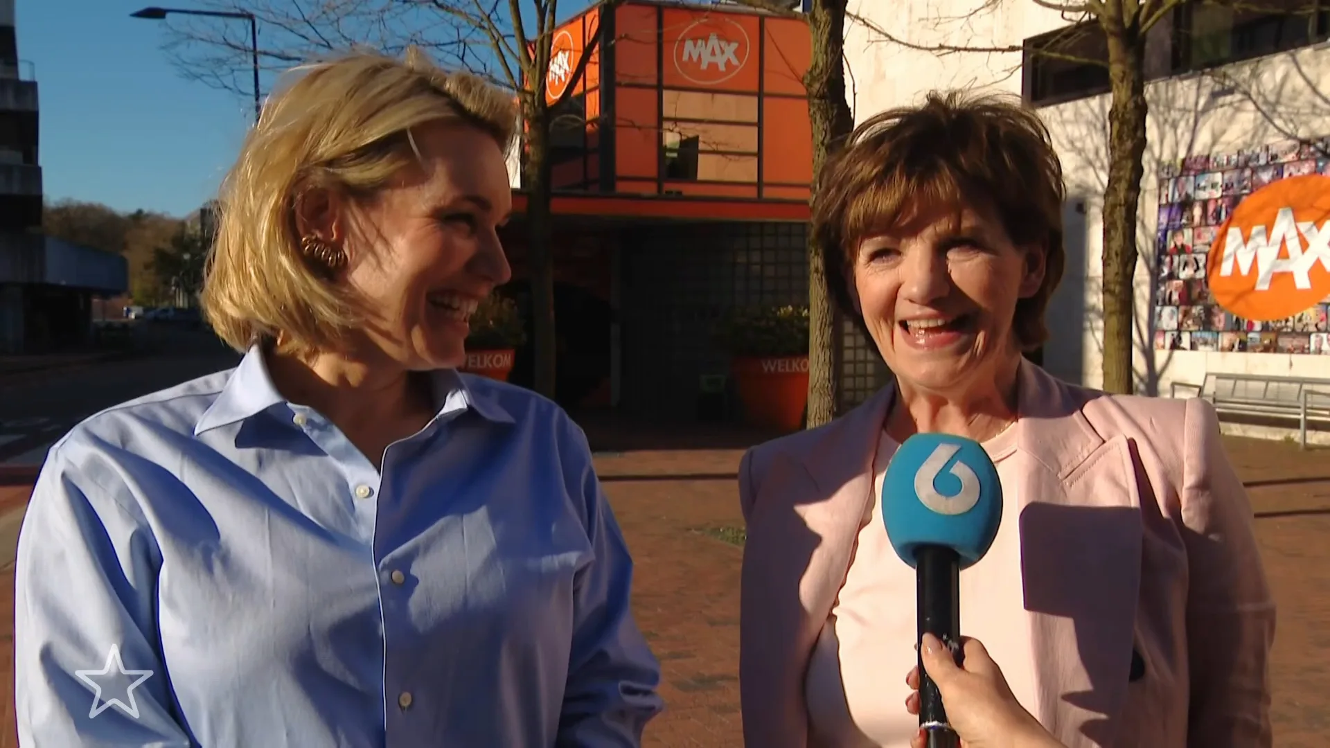 Martine van Os geeft Marlijn Weerdenburg tips voor We zijn er Bijna!