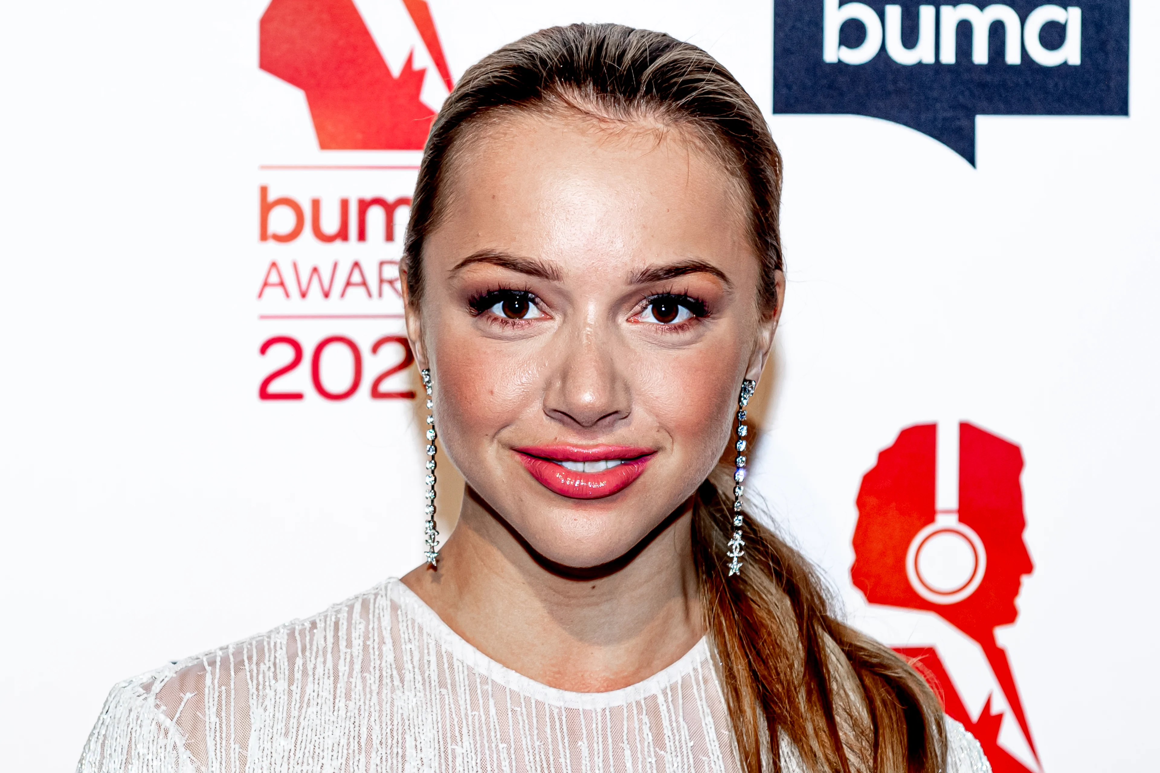 Emma Heesters deelt smoorverliefde foto met Wesley