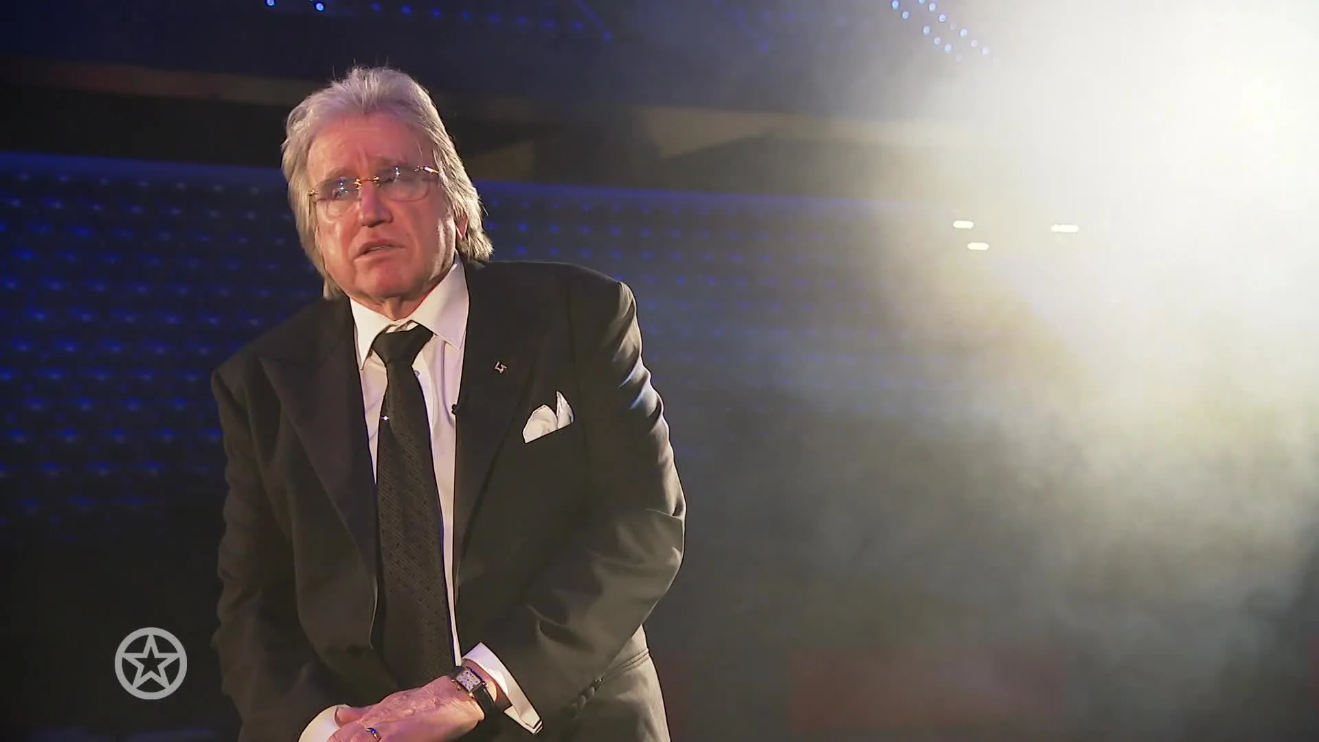 Makelaar over te koop staande penthouse Lee Towers