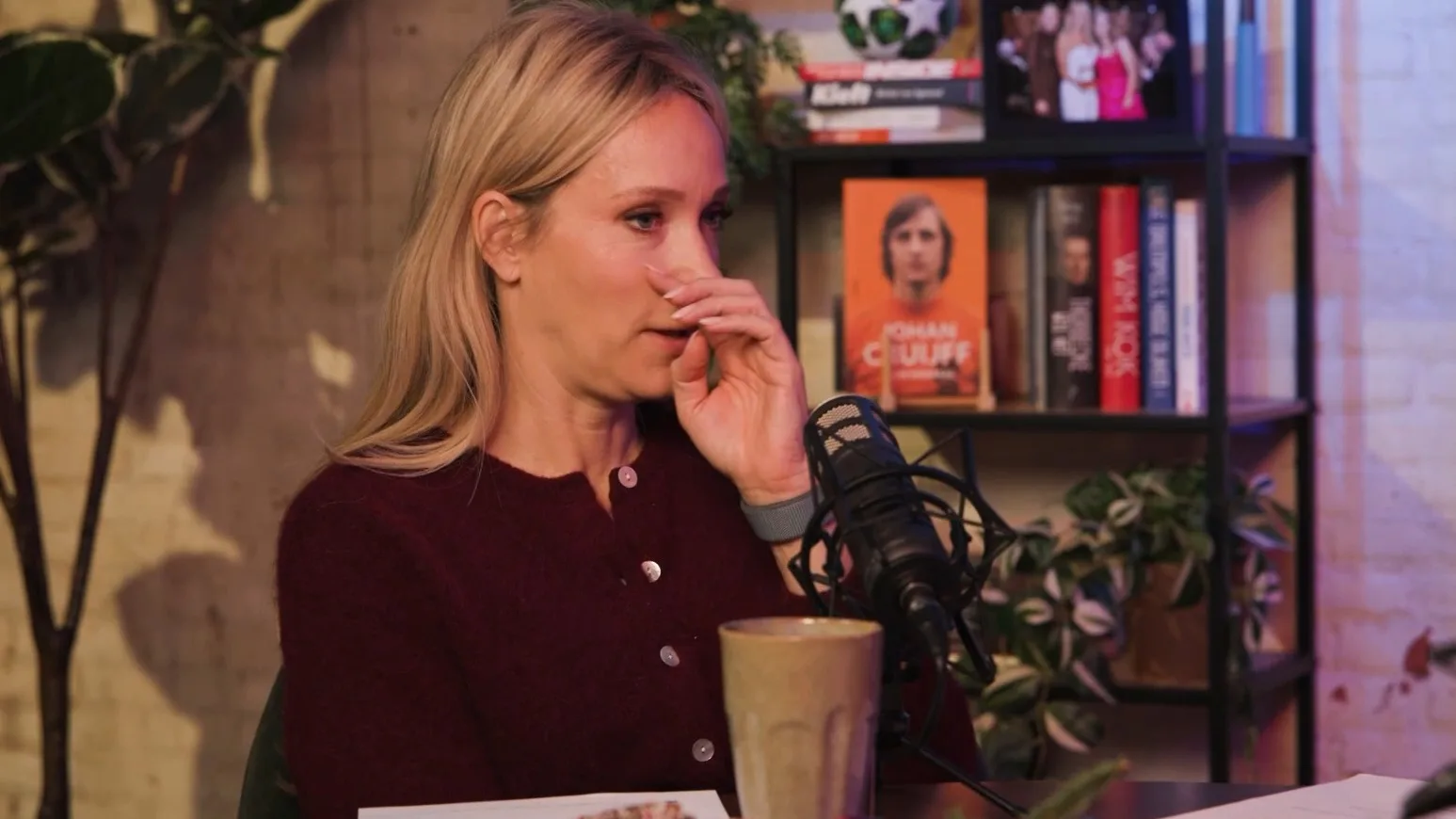 Beveiliger voor de deur van Hélène Hendriks: 'Moest meteen weg'