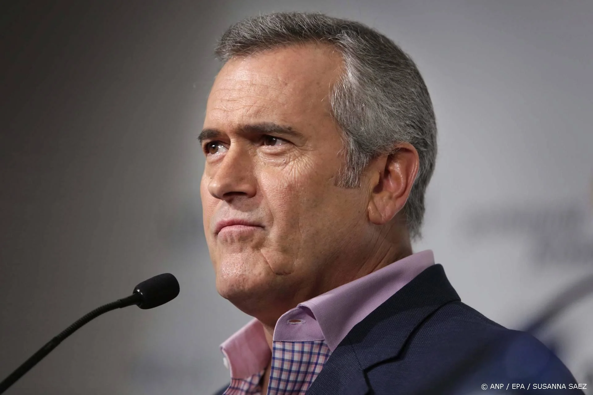 Evil Dead-acteur Bruce Campbell (67) deelt verschrikkelijk nieuws: ongeneeslijk ziek