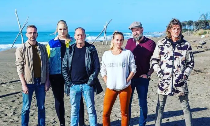 Kijkers in shock door dubbele exit Wie Is De Mol?!