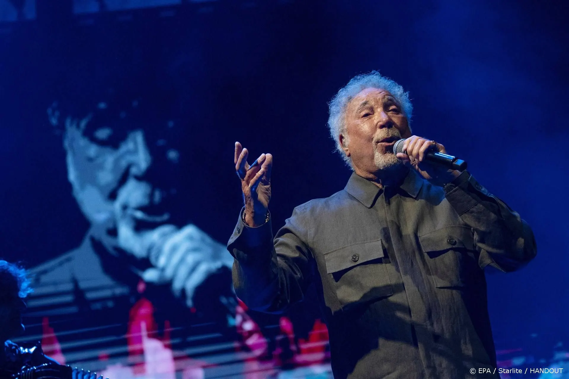 Tom Jones-nummer 'verboden', zanger roept op om toch te zingen