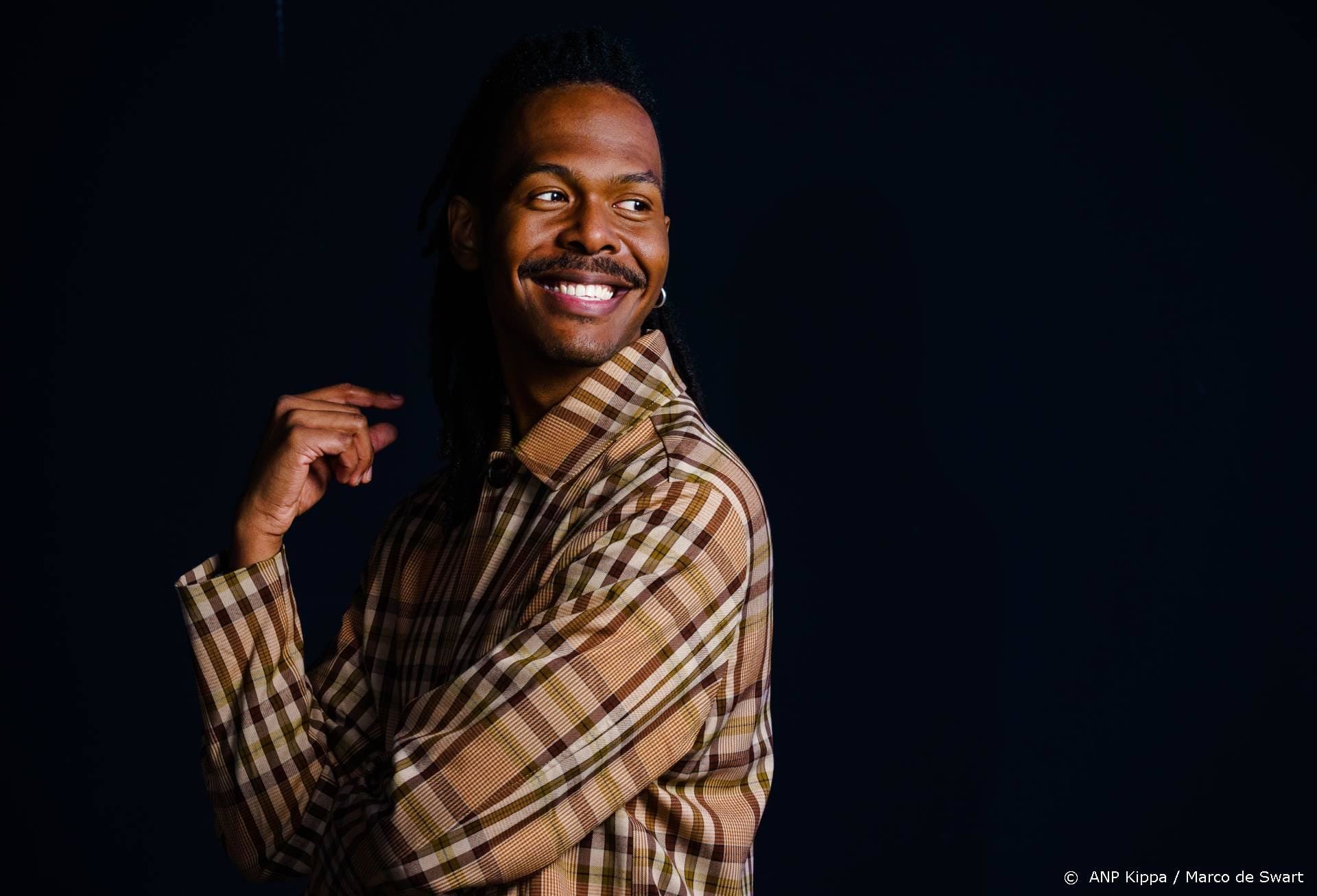 Moeder Jeangu definitief niet naar Nederland voor Songfestival