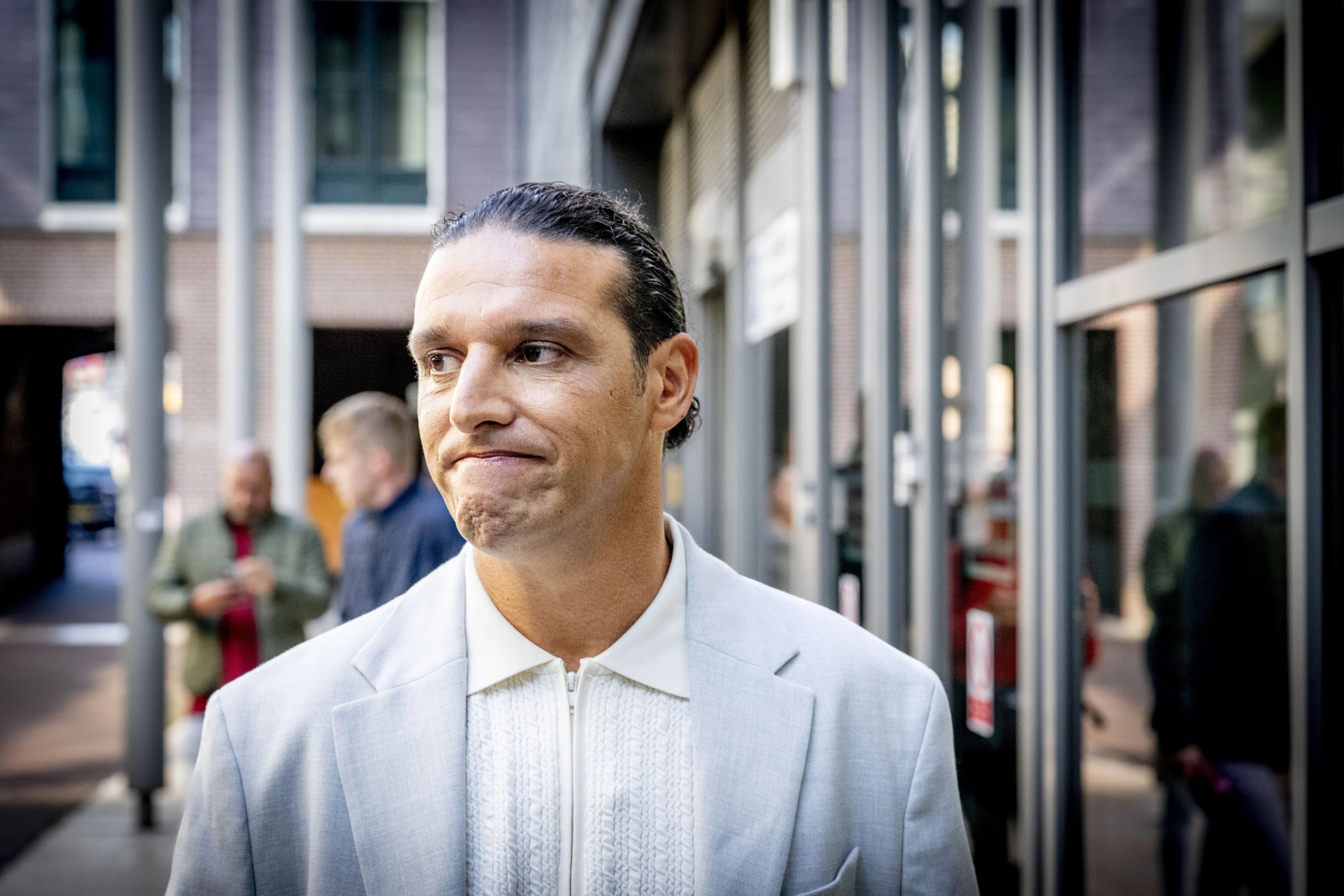 Nieuwe getuige verklaart op laatste moment in zedenzaak Ali B