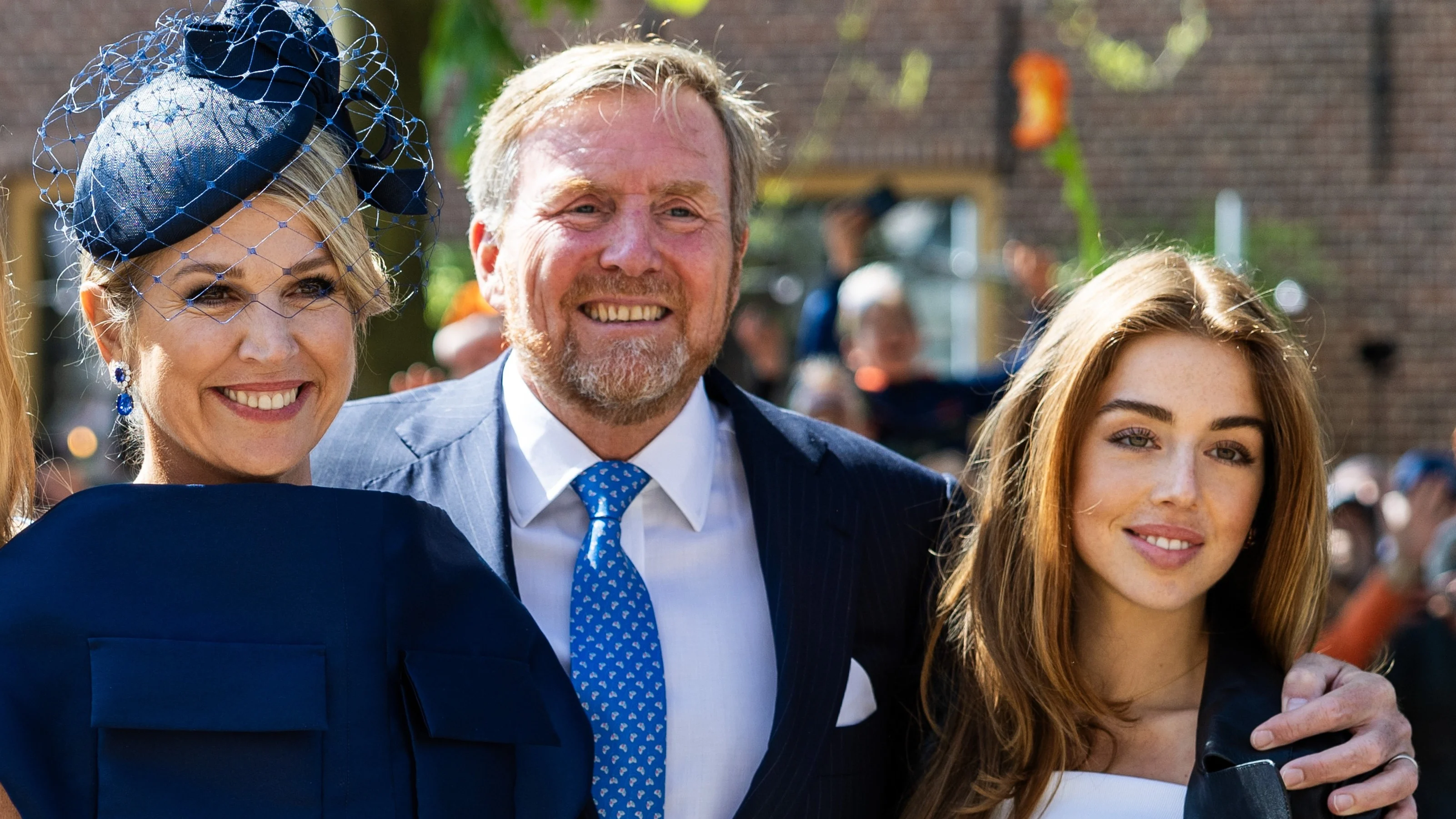 Koningspaar en Alexia verrassen met onverwacht bezoek