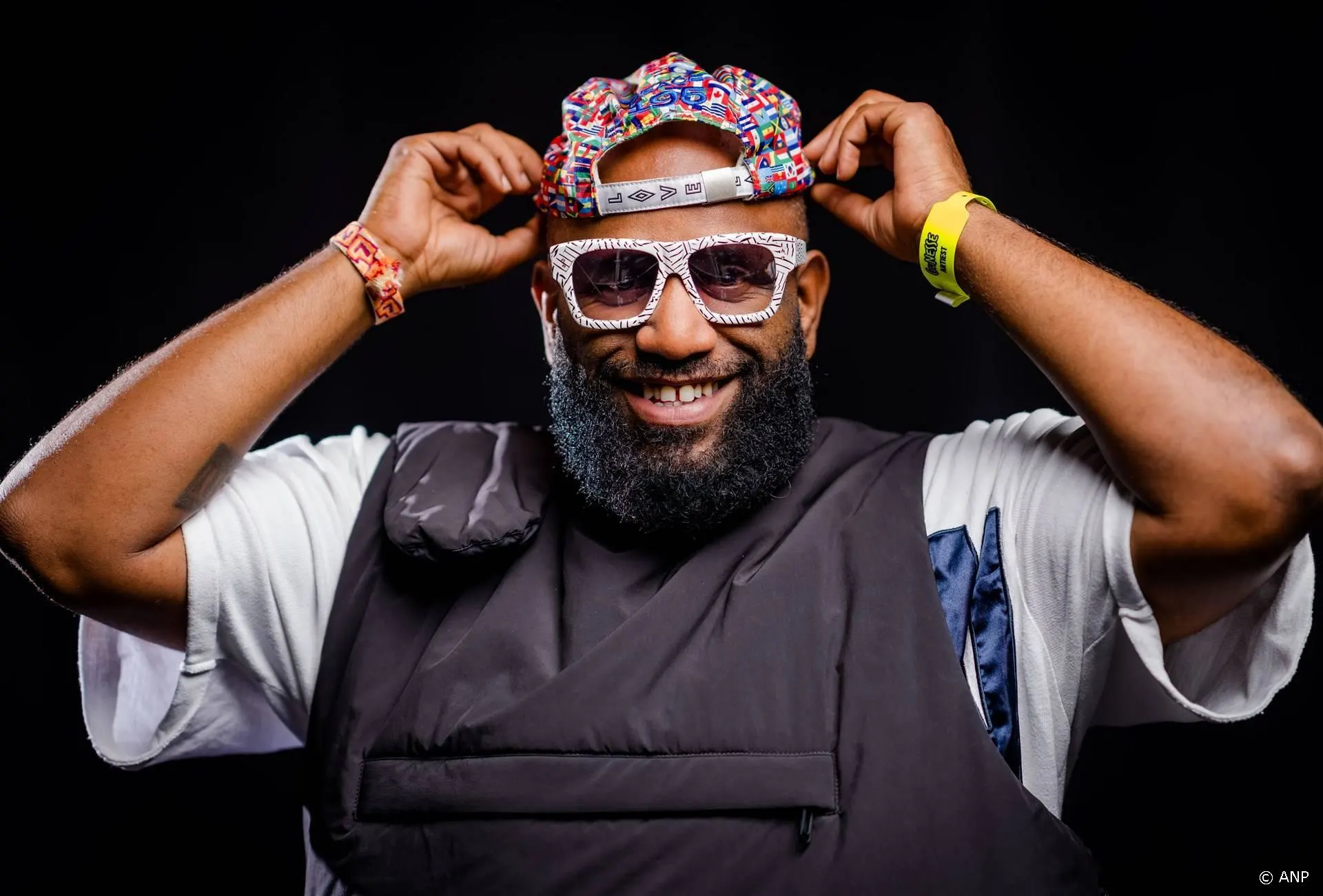 Willie Wartaal haalt uit naar nieuwe Voice-collega's 