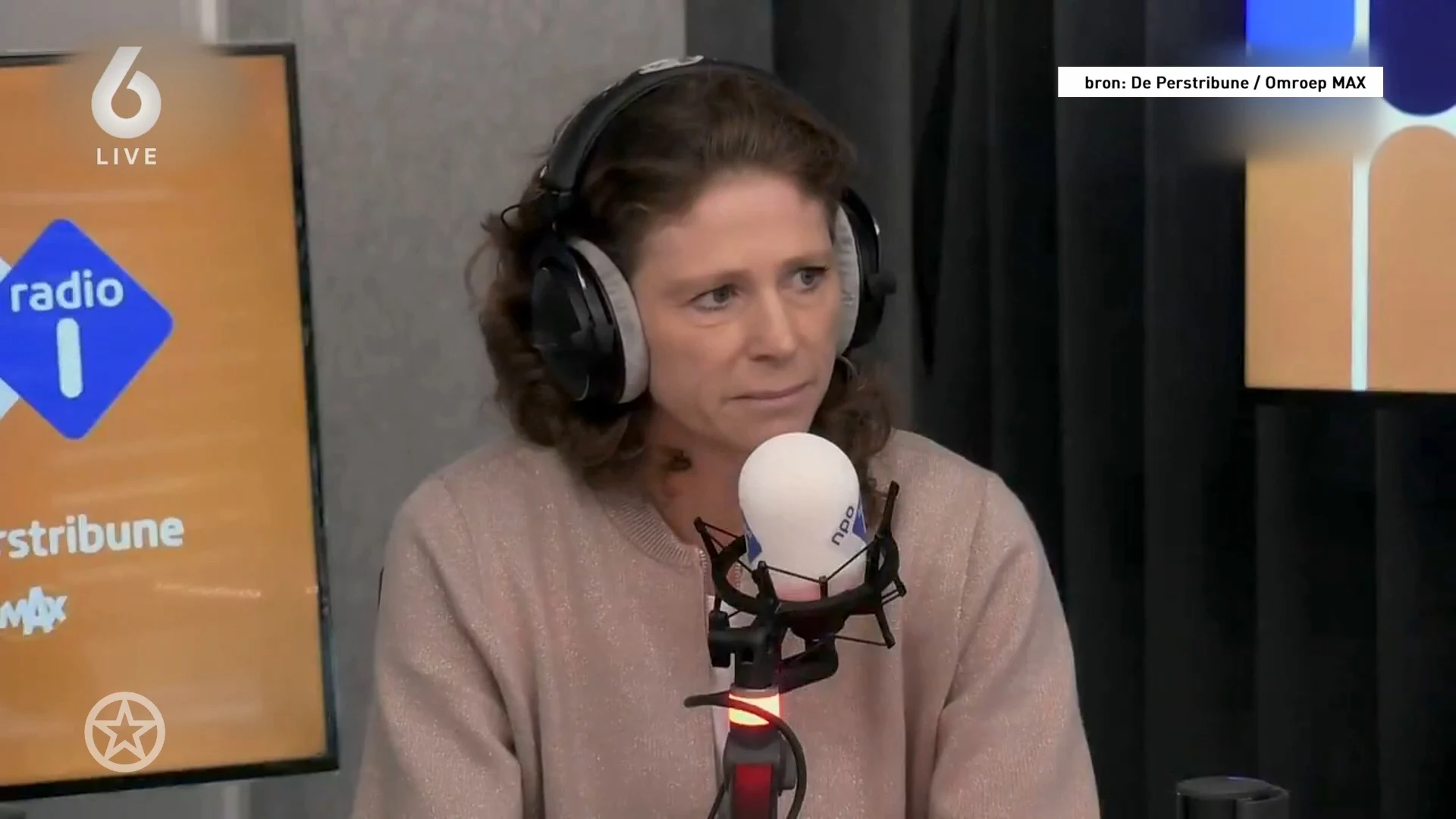 Barbara Barend in het NPO Radio 1-programma De Perstribune