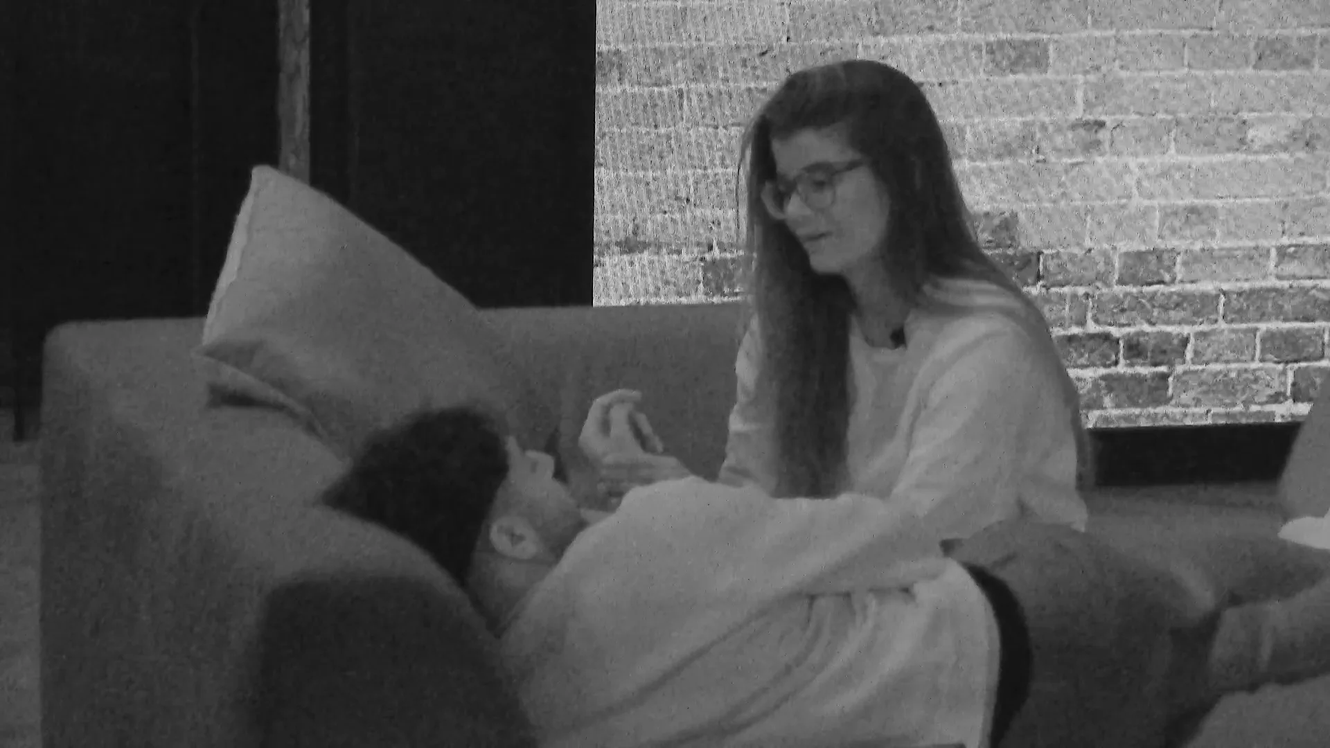 Kijkers halen hard uit naar 'verboden' Bondgenoten-liefde