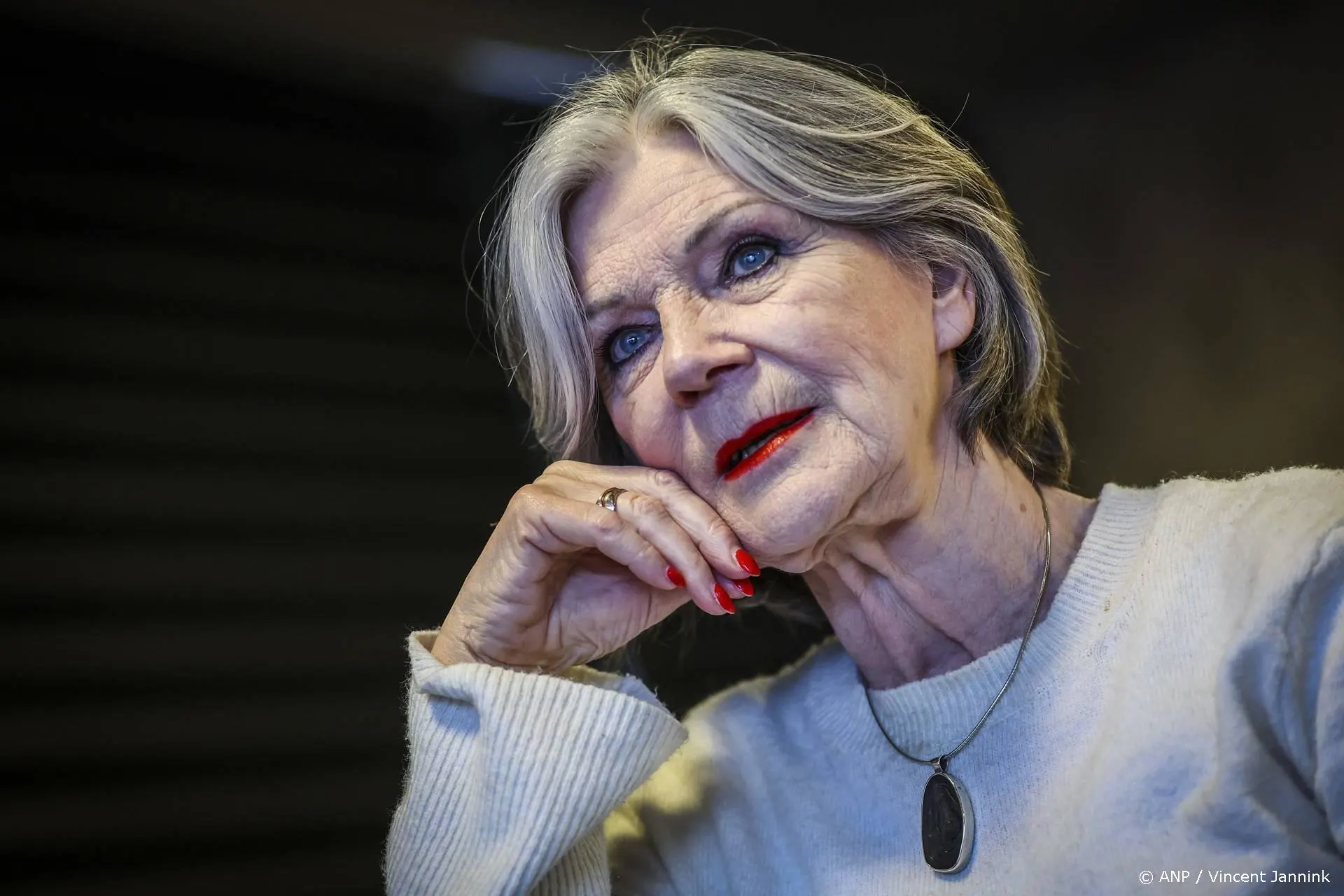 Songfestivalwinnares Lenny Kuhr kondigt emotioneel haar afscheid aan