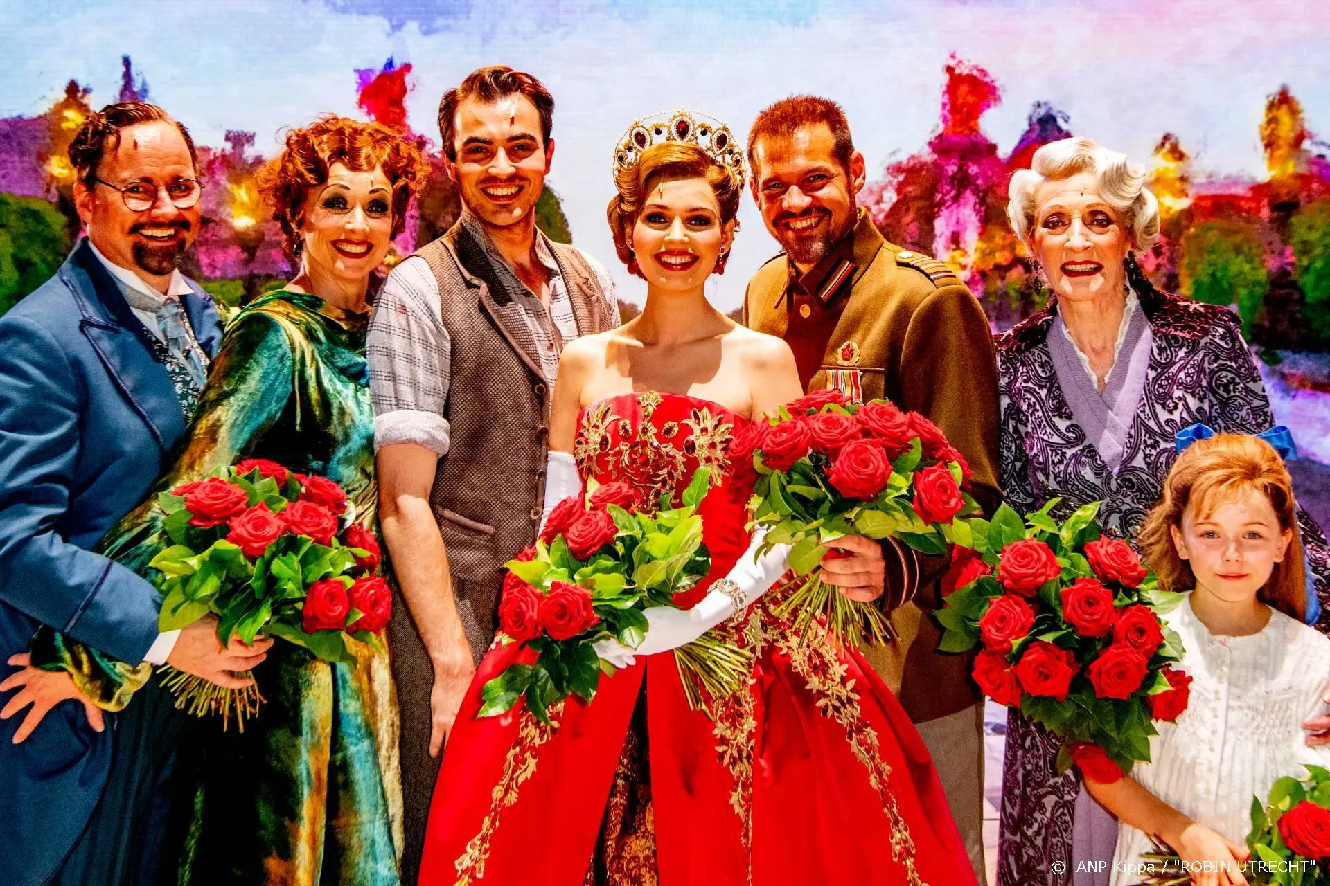 Staatssecretaris met 1200 kinderen naar Anastasia