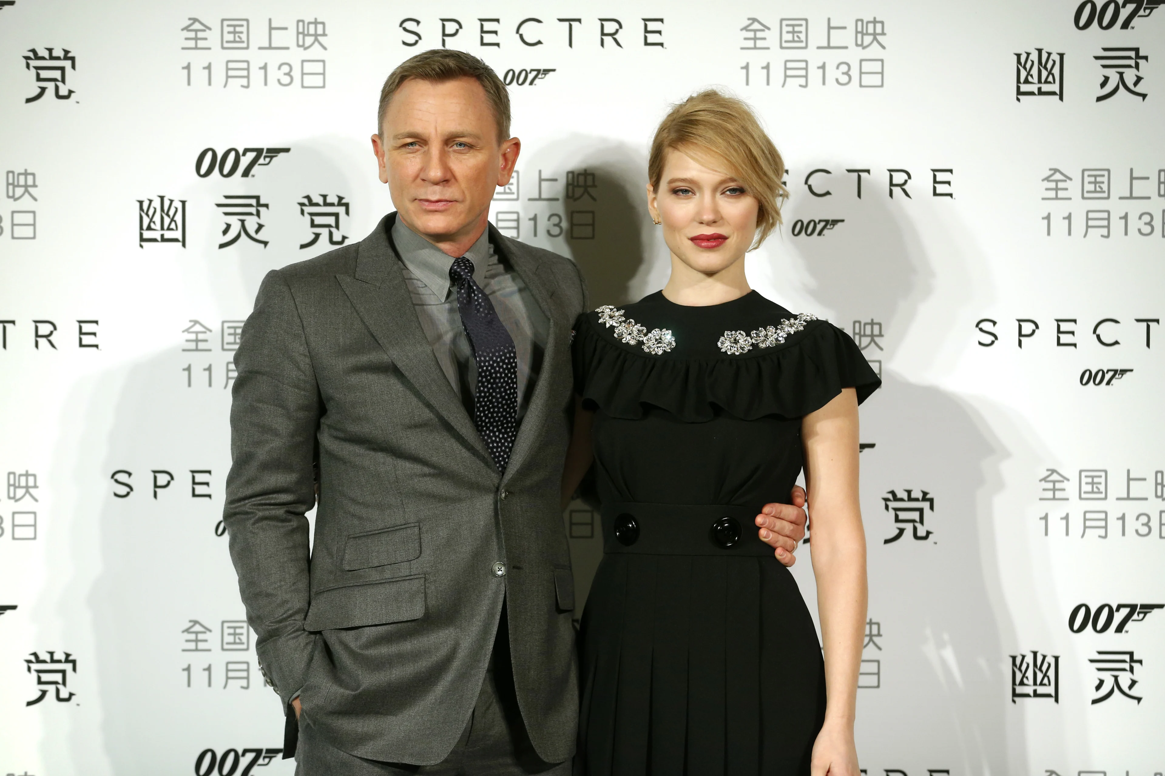 Heeft James Bond een gezin in nieuwe film?