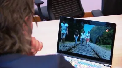 ProRail boos om spoorlopers Boer Zoekt Vrouw