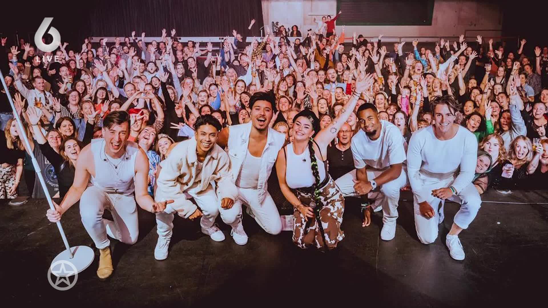 Deze hunk is de zoon van BZN-zangeres Carola Smit