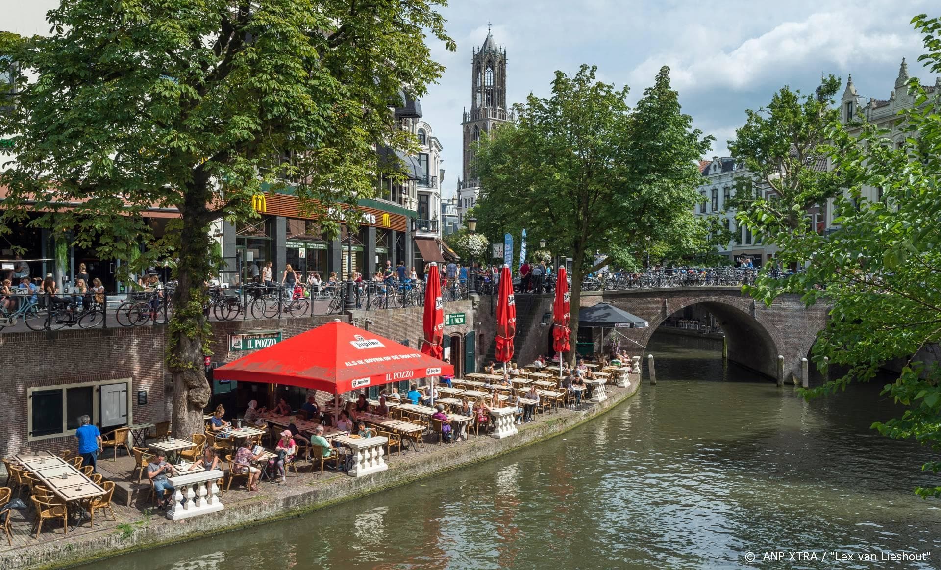 Streep door Utrechts festival Le Guess Who?