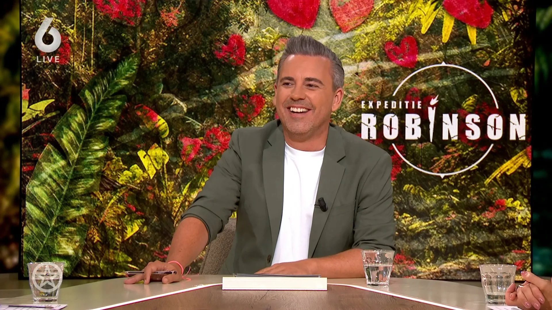 Pril liefdesgeluk op de persdag van Expeditie Robinson