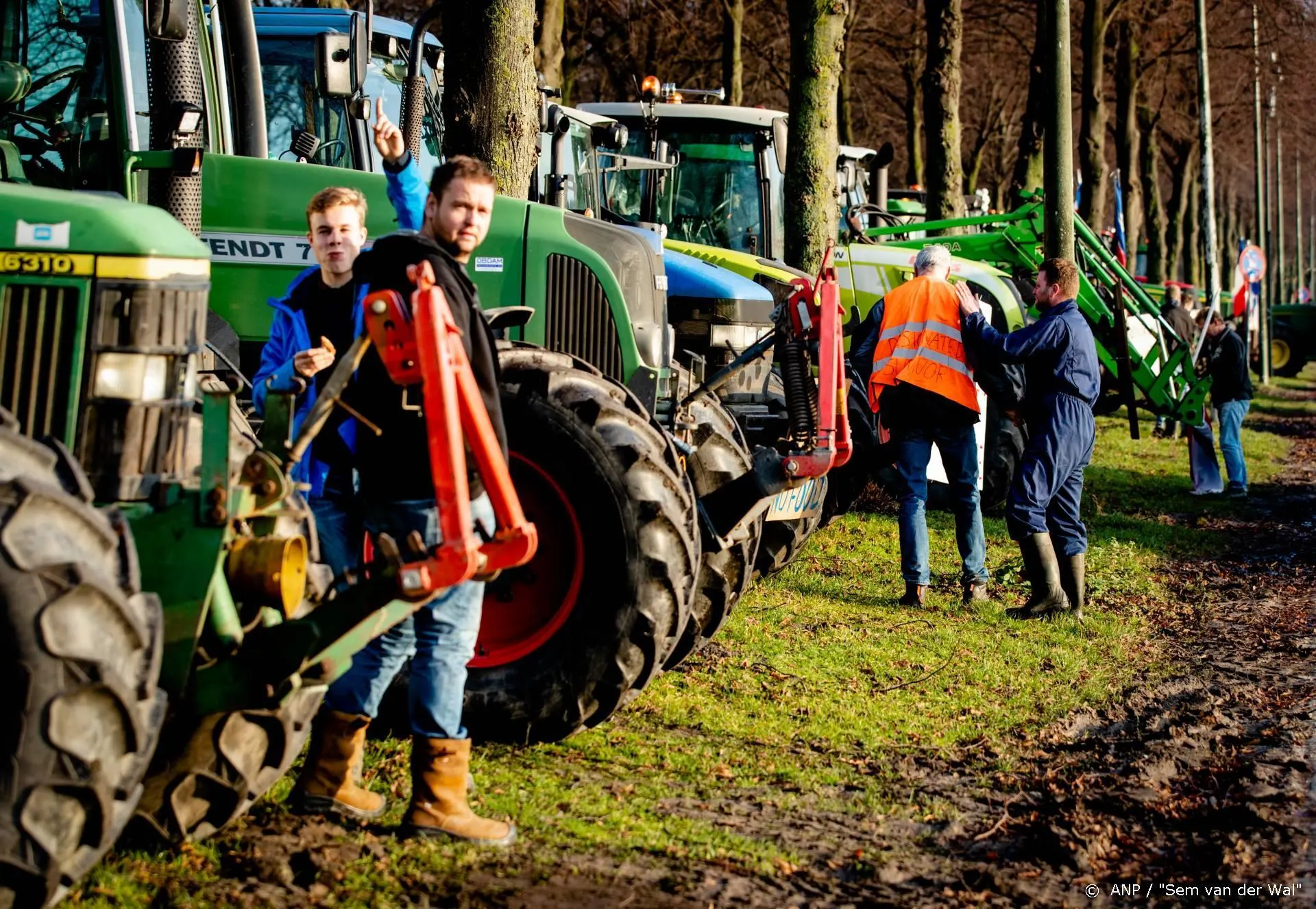 Boze boeren starten wervingscampagne voor eigen omroep