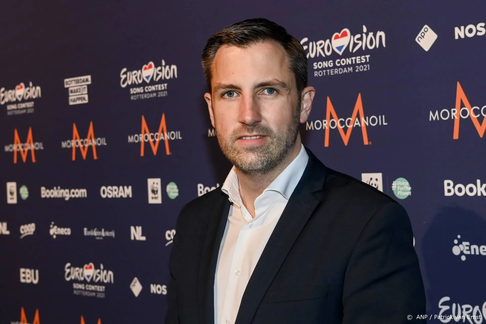 Sietse Bakker trots na eerste halve finale songfestival