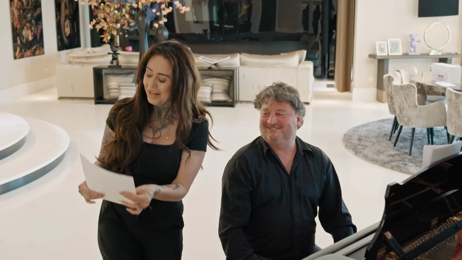 Wendy van Hout zingt nieuw nummer