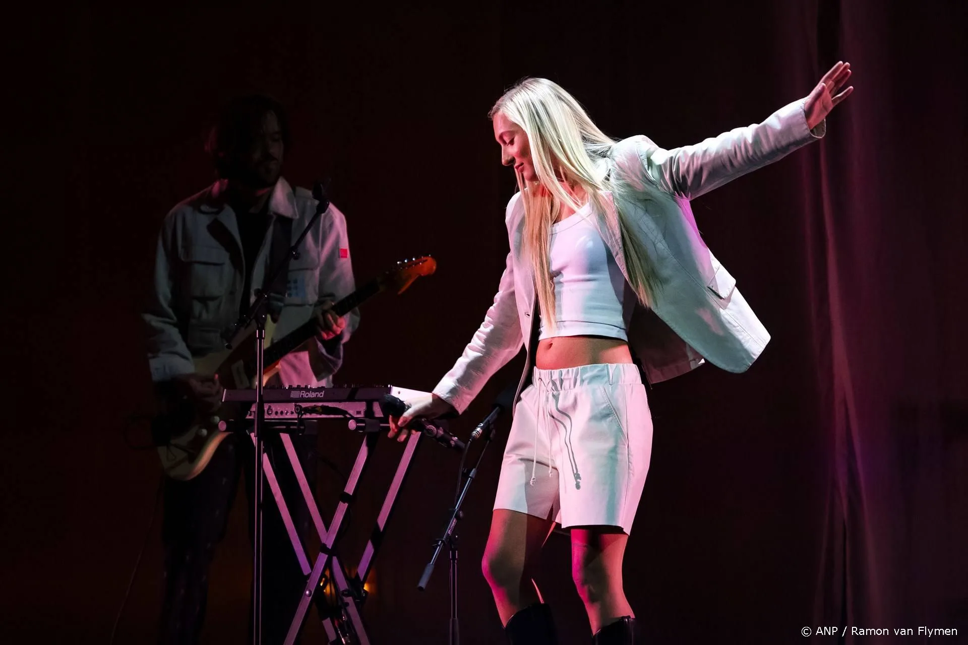 S10 van tafel geveegd door déze bekende artiesten