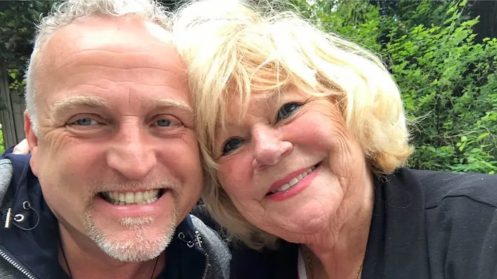 Tineke de Nooij wil graag op reis met 'goede vriend' Gordon