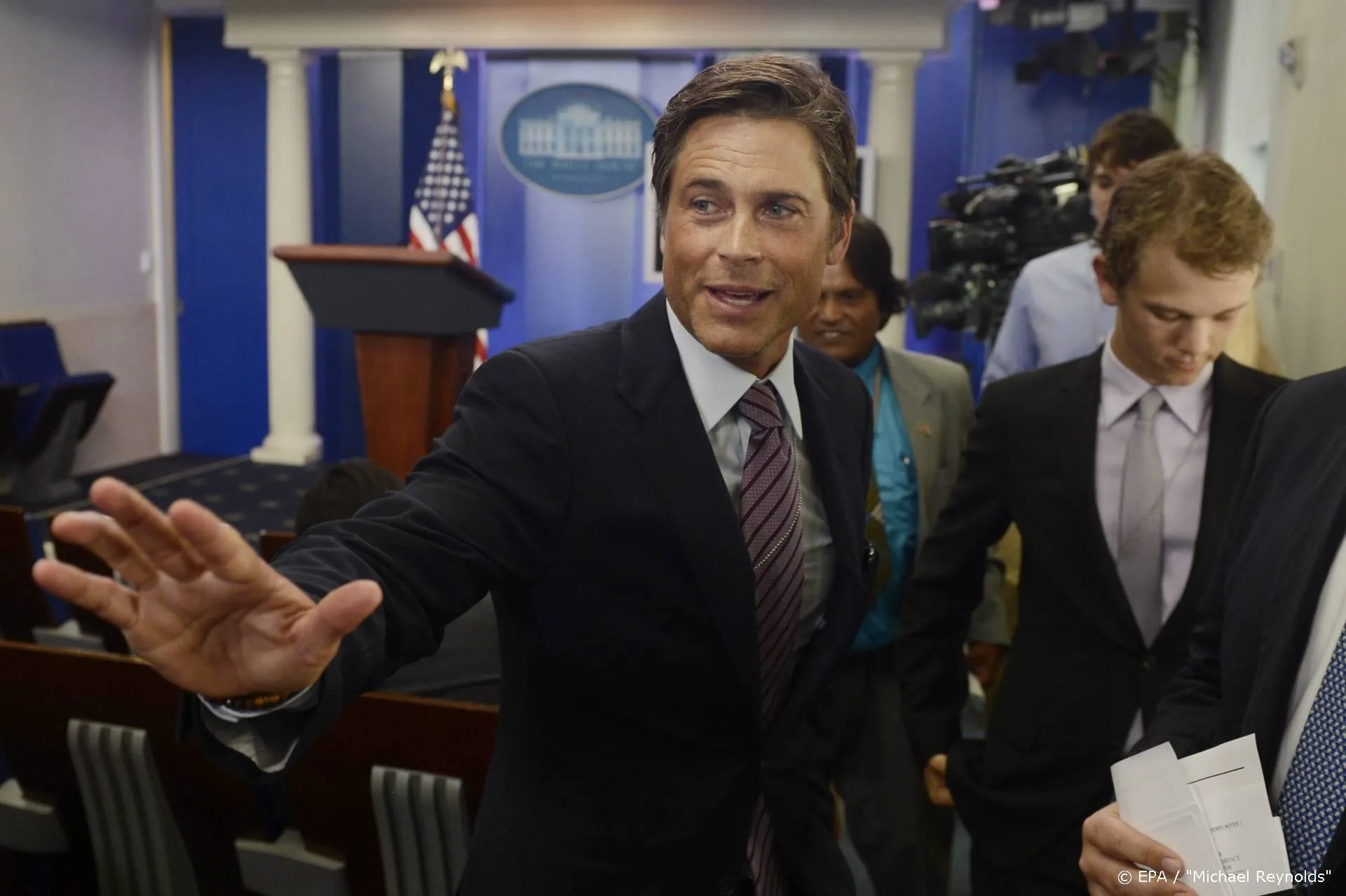 West Wing-cast spoort Amerikanen aan te gaan stemmen