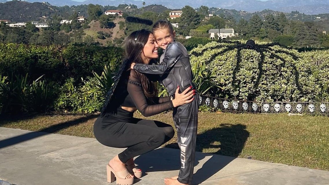 Yolanthe en Xess Xava staan emotioneel stil bij groot verlies 