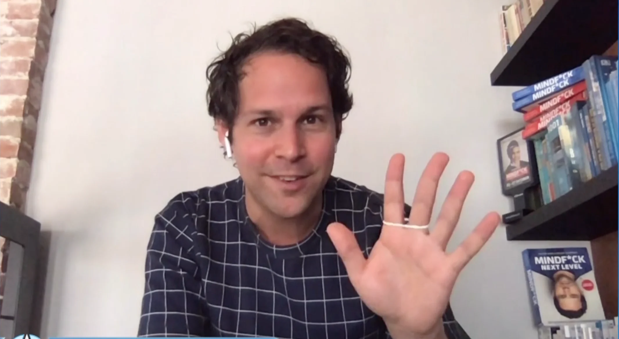 Victor Mids heeft weer een nieuwe mindfuck