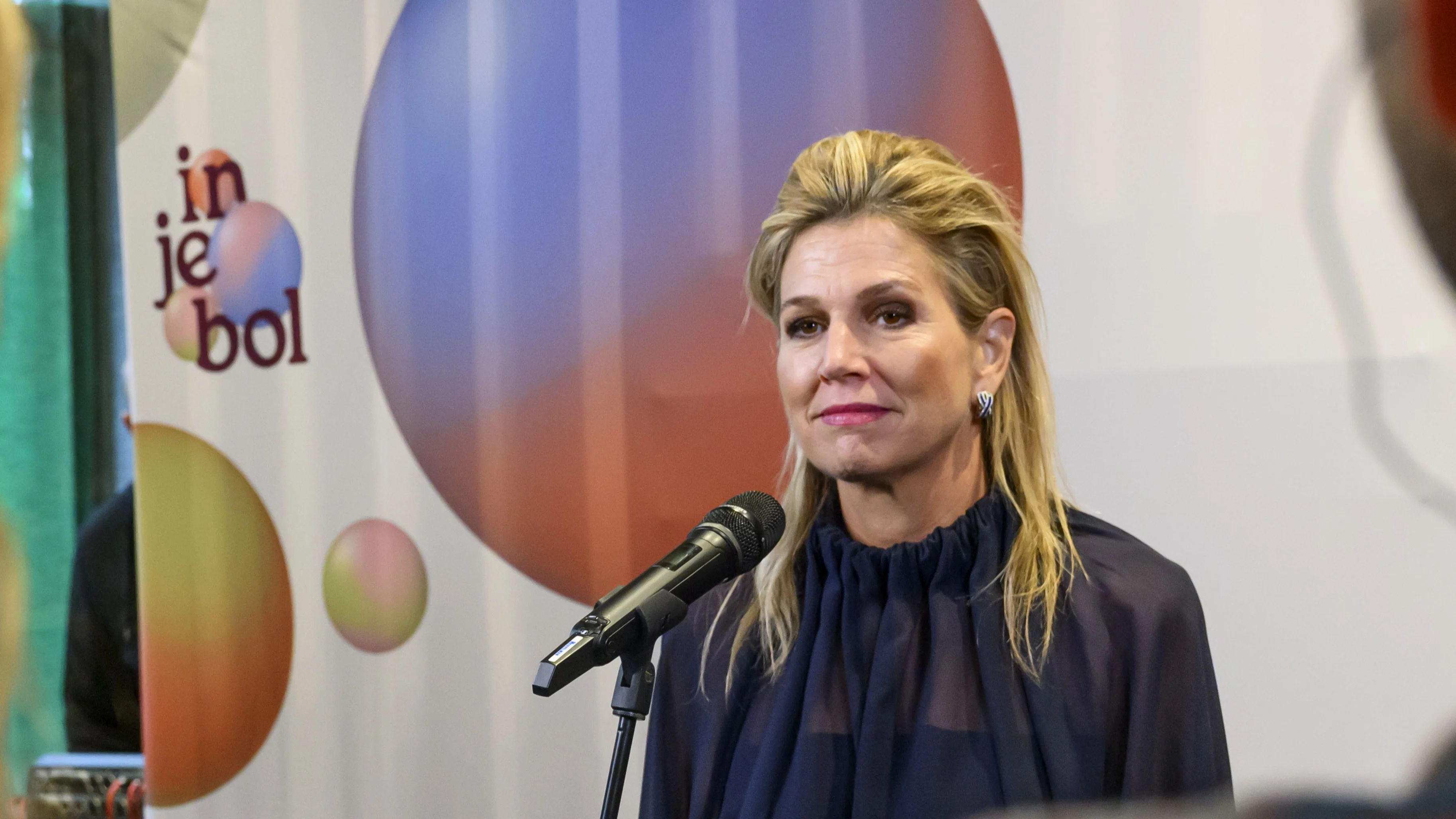 Koningin Máxima denkt nog veel aan overleden zusje