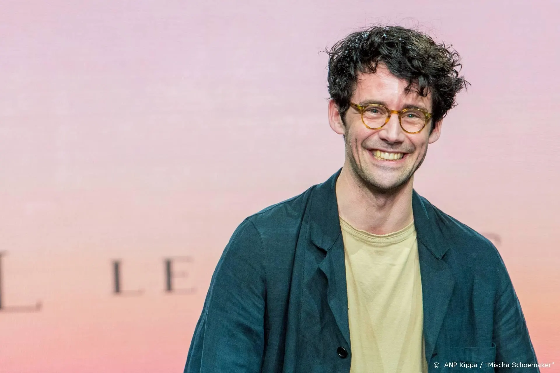 Leger Des Heils en Sjaak Hullekes maken duurzame designerkleding