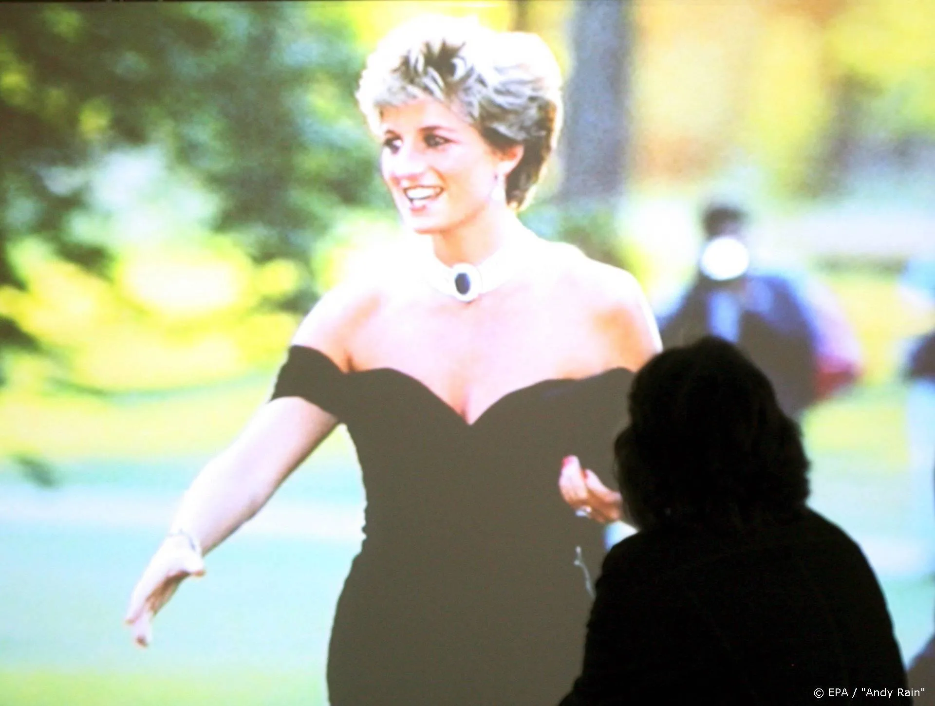 Kostuumontwerpster The Crown niet bezig met populariteit Diana