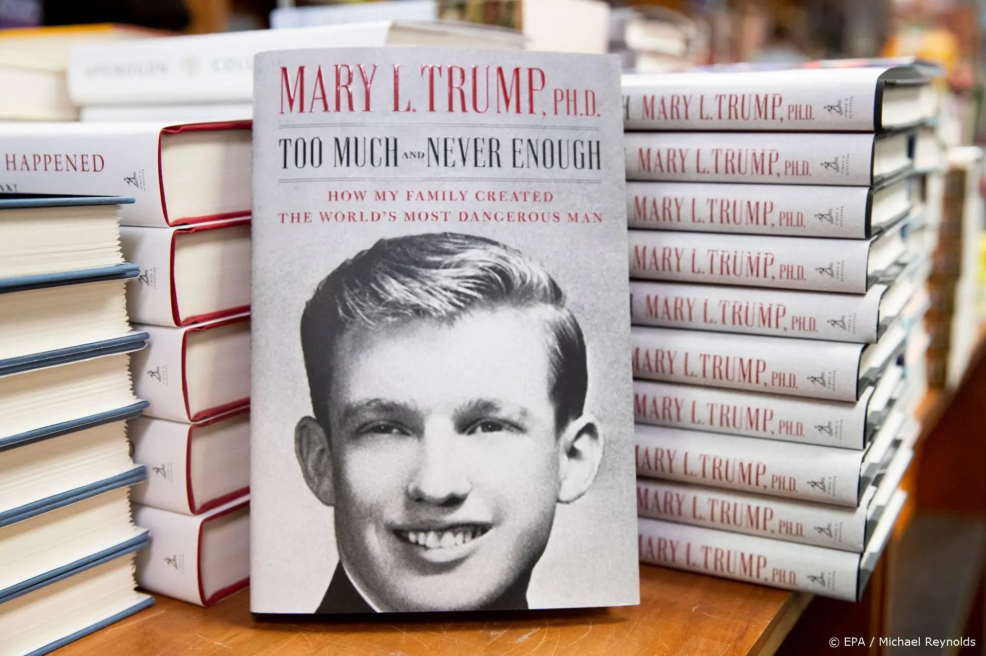 Mary Trump tekent tweede boekdeal na bestseller over oom Donald